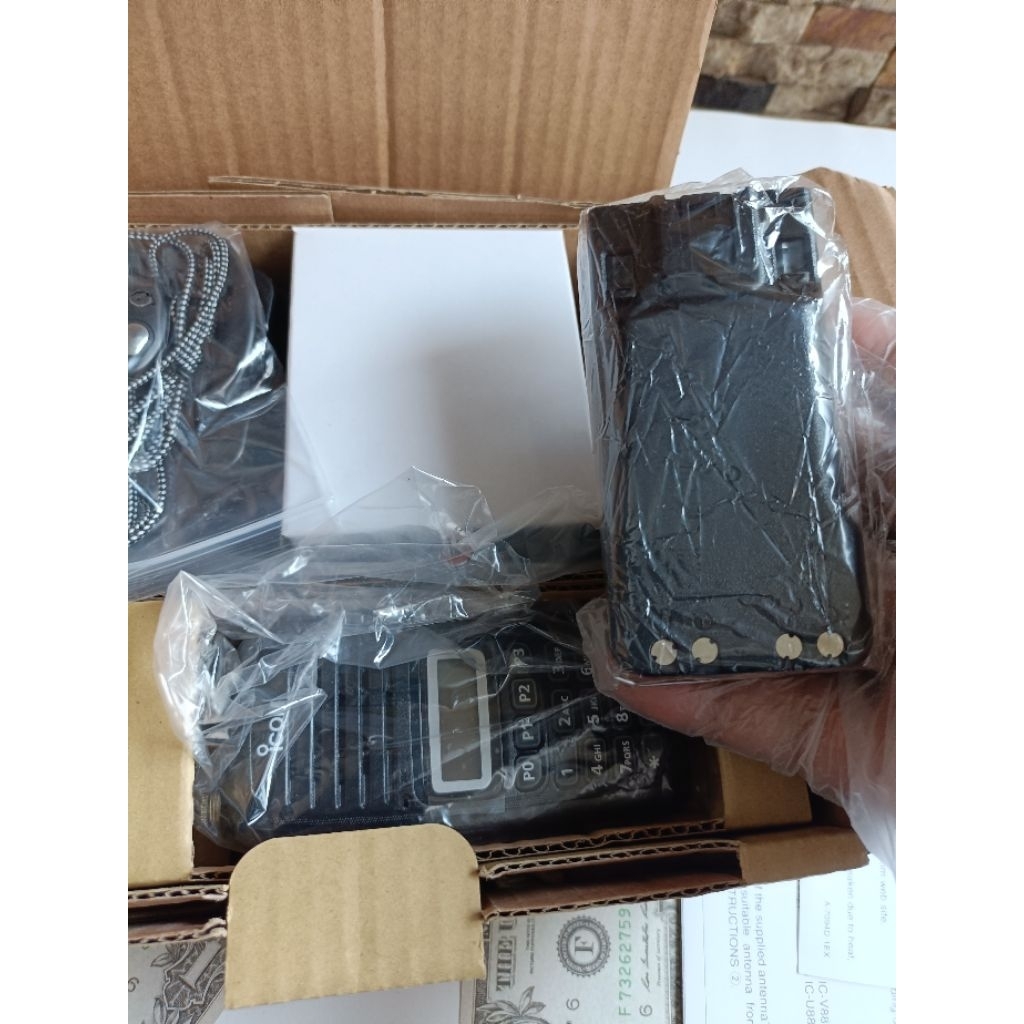 HT Motorola CP 1660 VHF second Mulus Lengkap