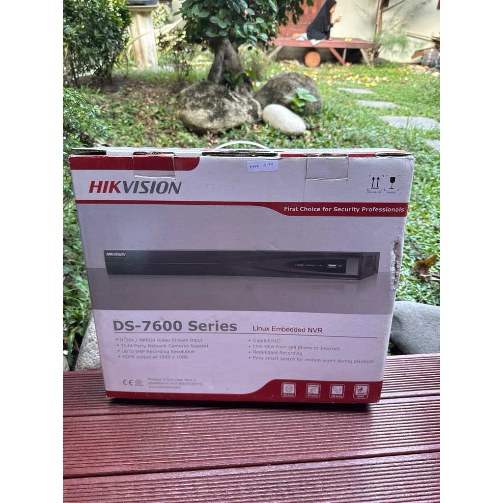 HIKVISION DS-7600 SERIES H.264 LINUX EMBEDDED NVR DS-7616NI-E2