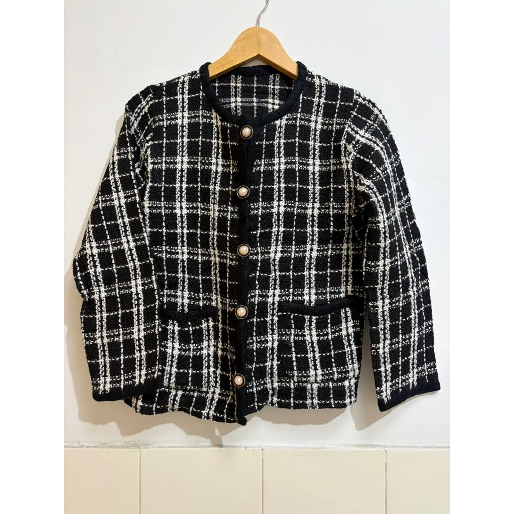 Chic Plaid Cardigan