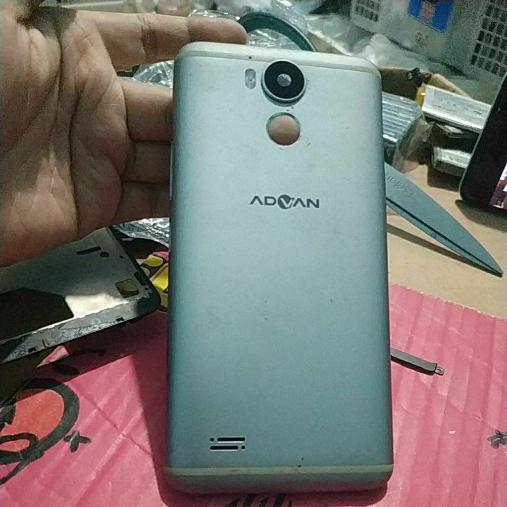 Backdoor bekas Advan G1 kurang tombol