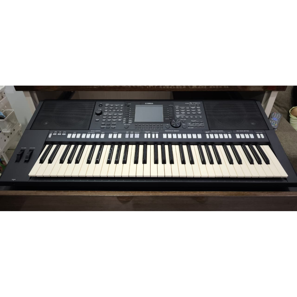 [PRELOVED] Keyboard Yamaha PSR S-750 Arranger Keyboard