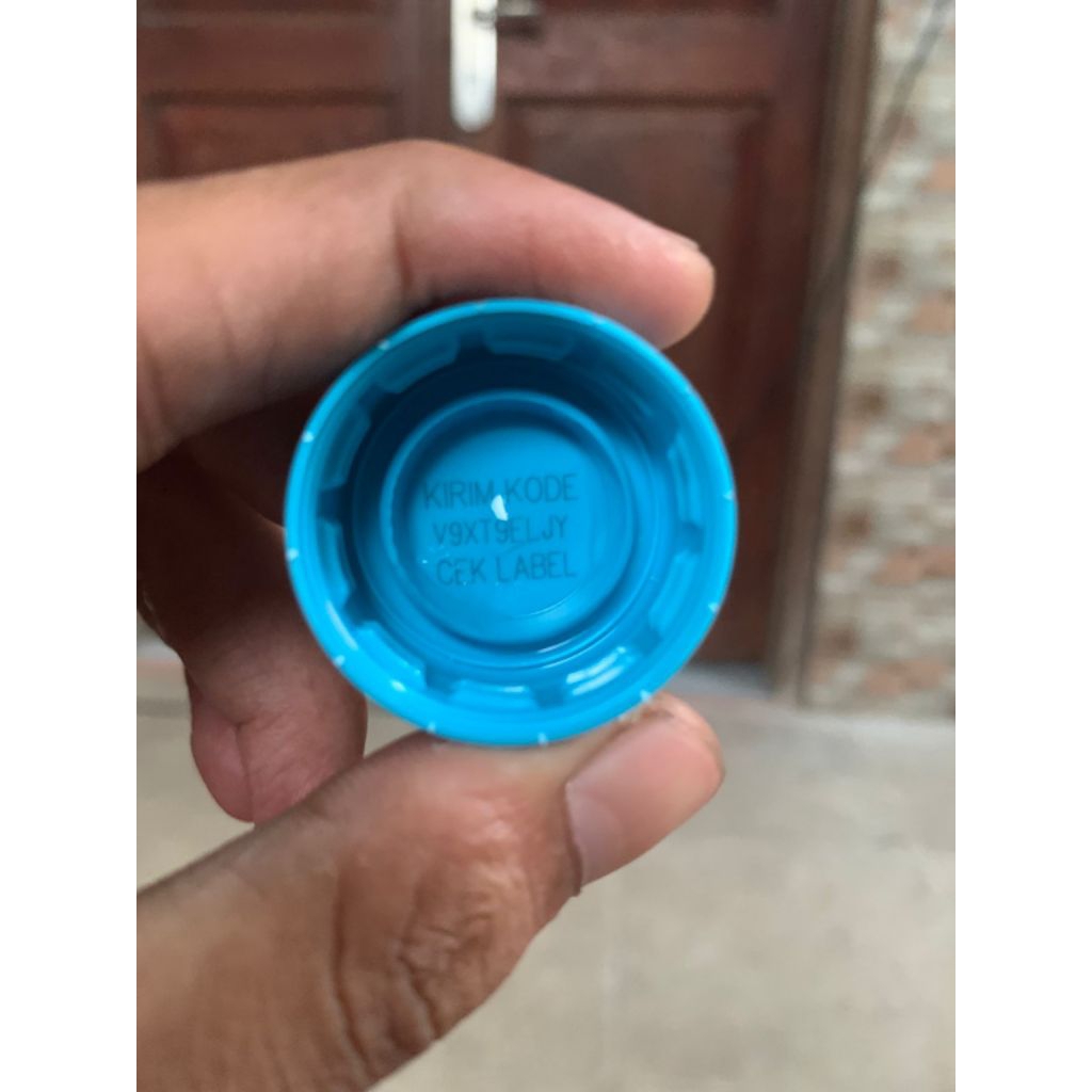 TUTUP BOTOL BEKAS