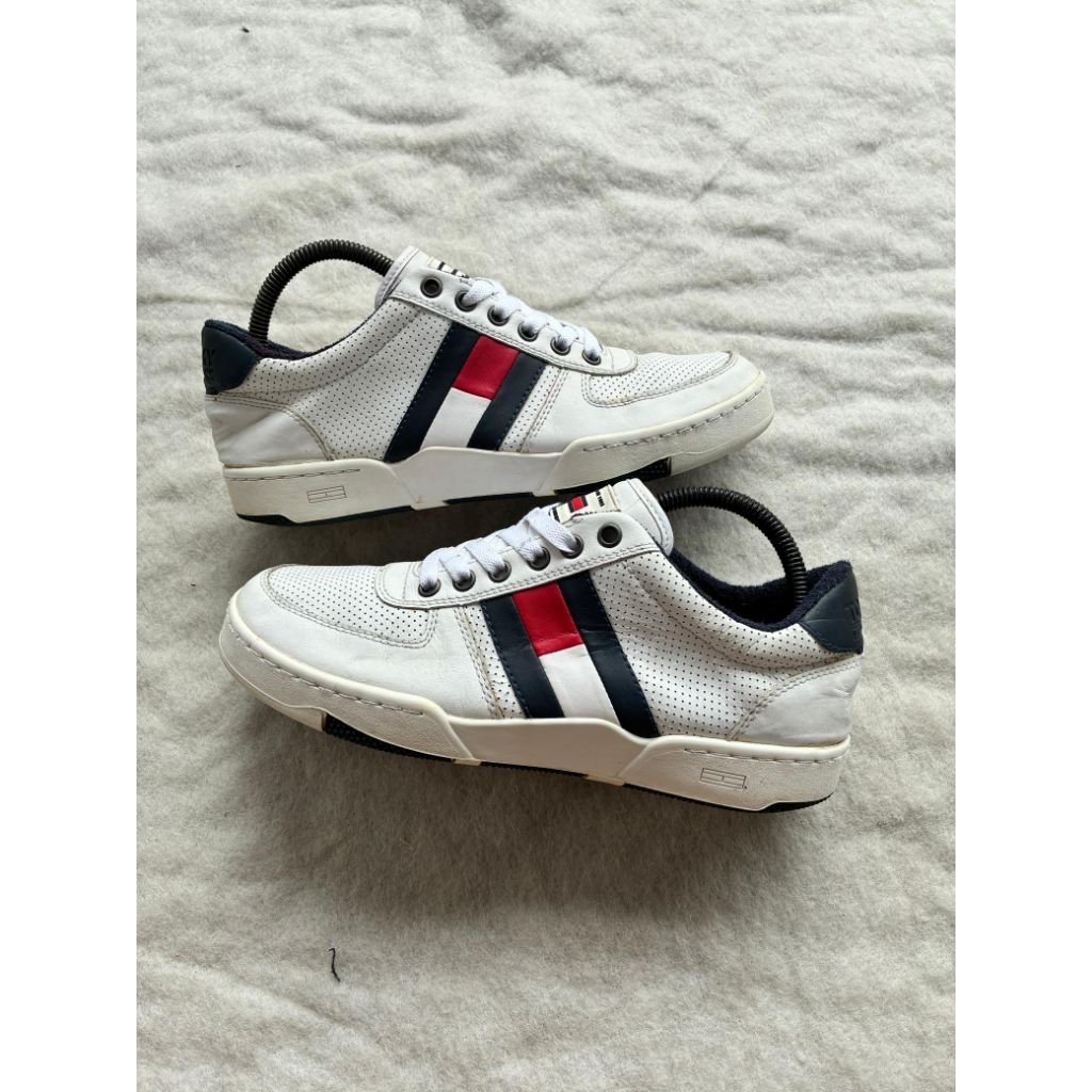 sepatu tommy hilfiger size 41/26cm original mulus