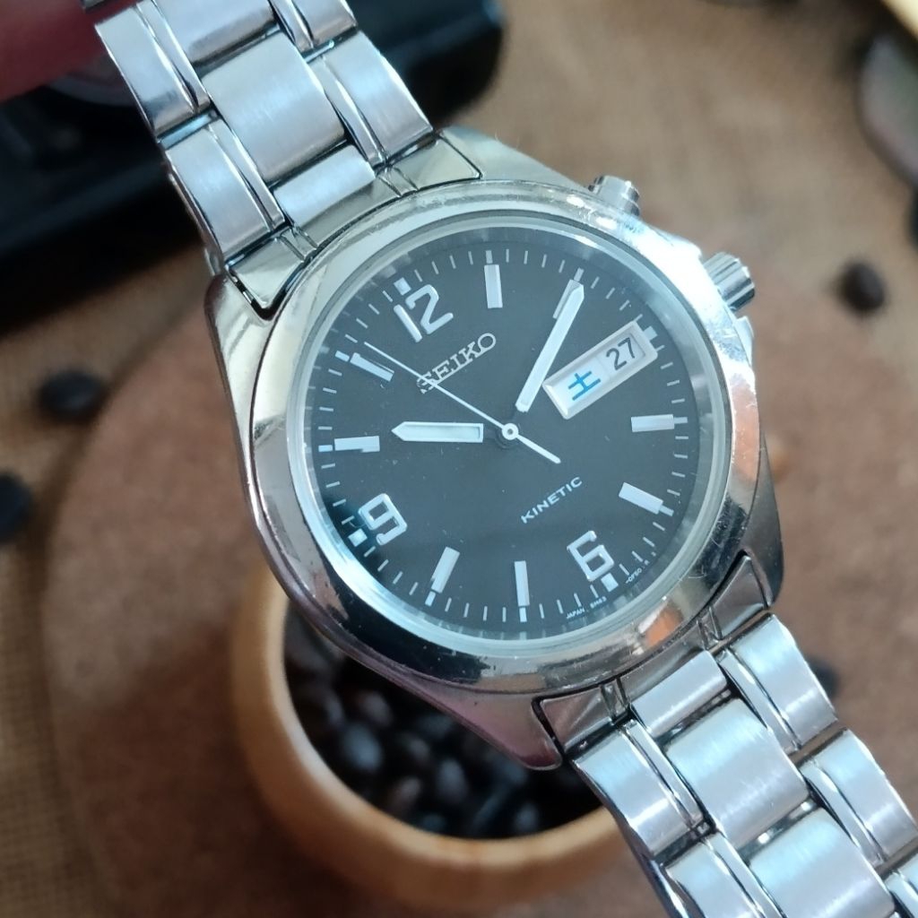 Jam Tangan Vintage Seiko Kinetic Black Dial 5M43 0E10