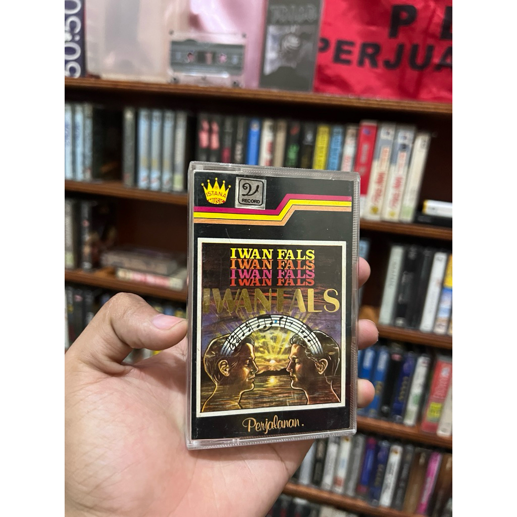 kaset pita iwan fals perjalanan kinclong