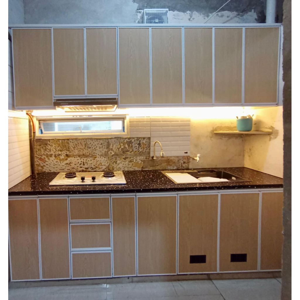 Kitchen set Alumunium & Meja Solid surface