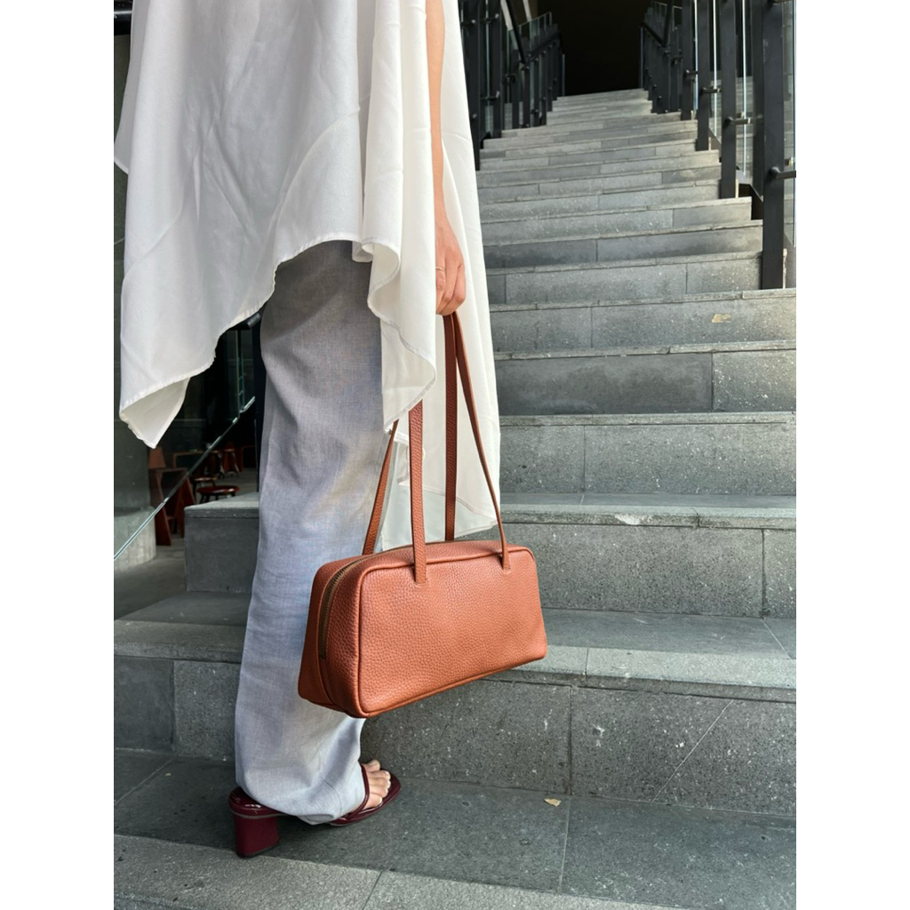 leather baguette bag