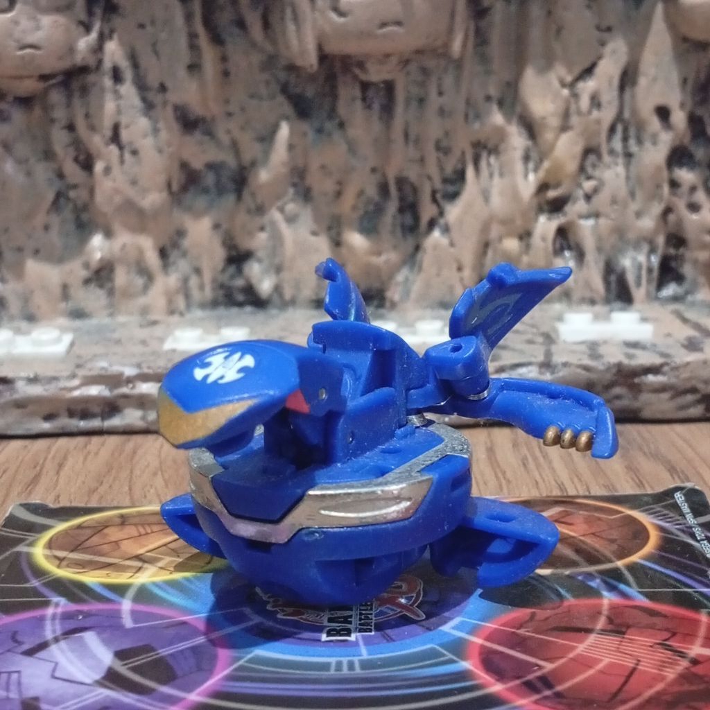 Bakugan Infinity Dragonoid Aquos