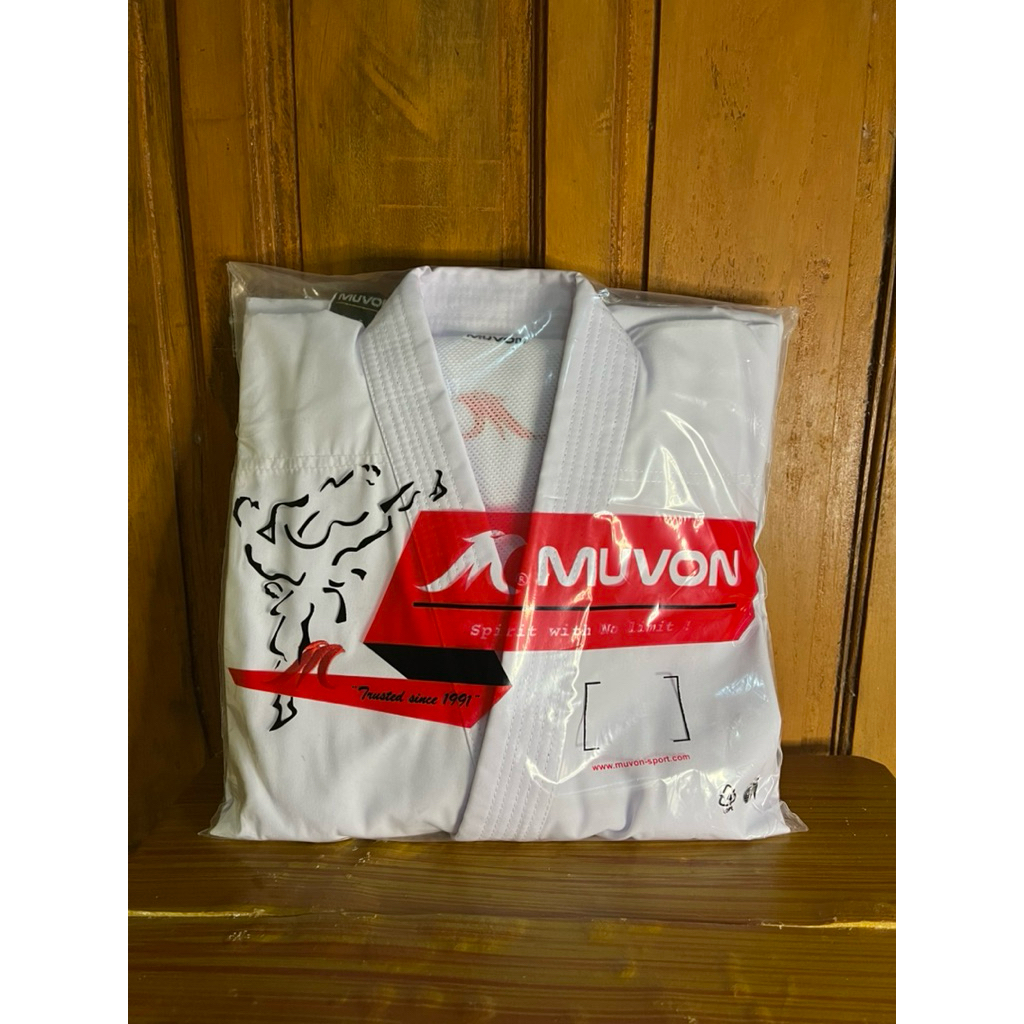 KARATE-GI KATA MUVON MAXIPRO