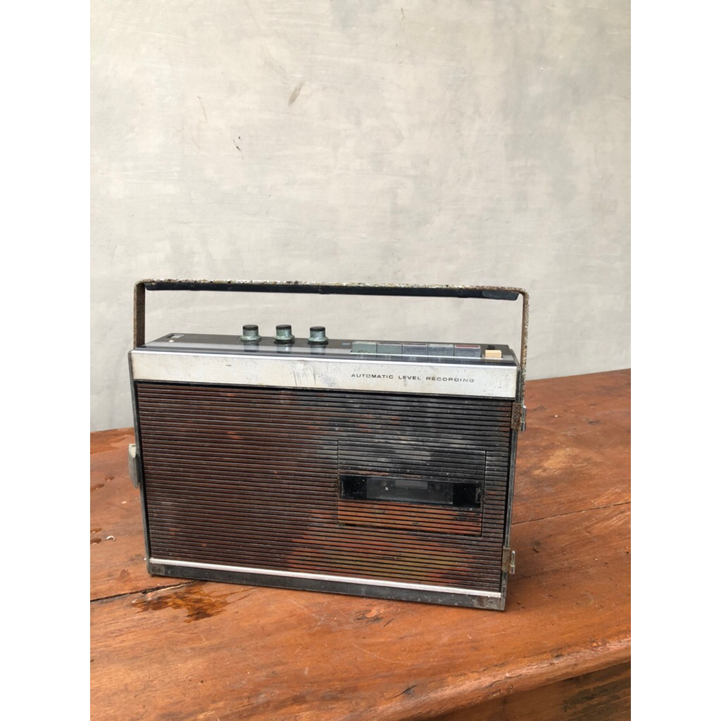 Tape jadul antik lawas Sanyo