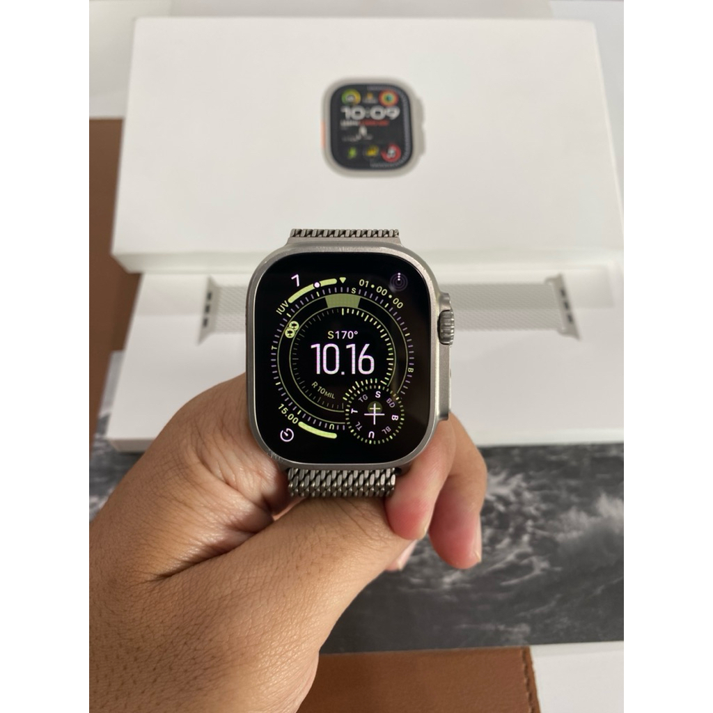 Apple Watch Ultra Series 2 49mm Titanium Milanes Garansi iBox