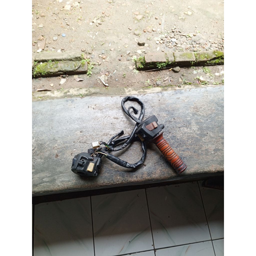 Holder Kanan Kiri Honda Tiger Revo Original Copotan