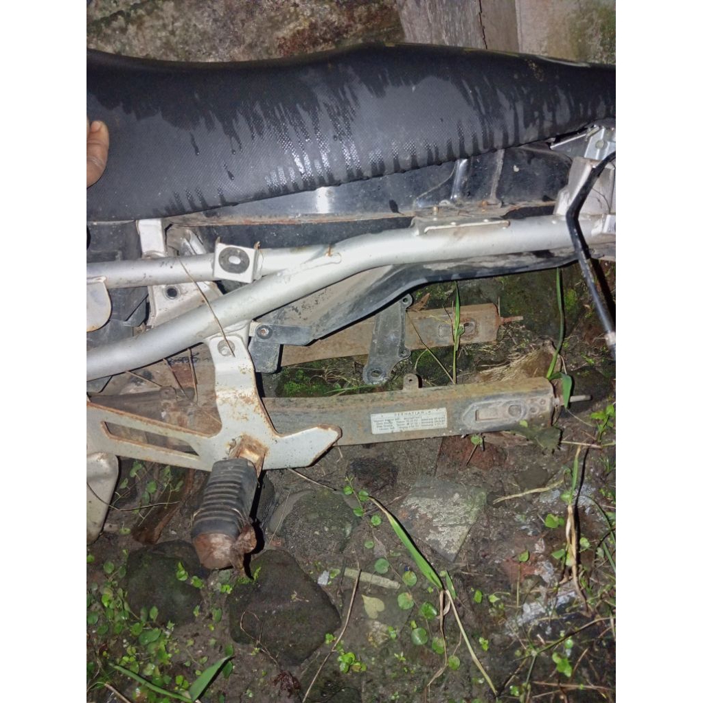 swing arm kymco spike