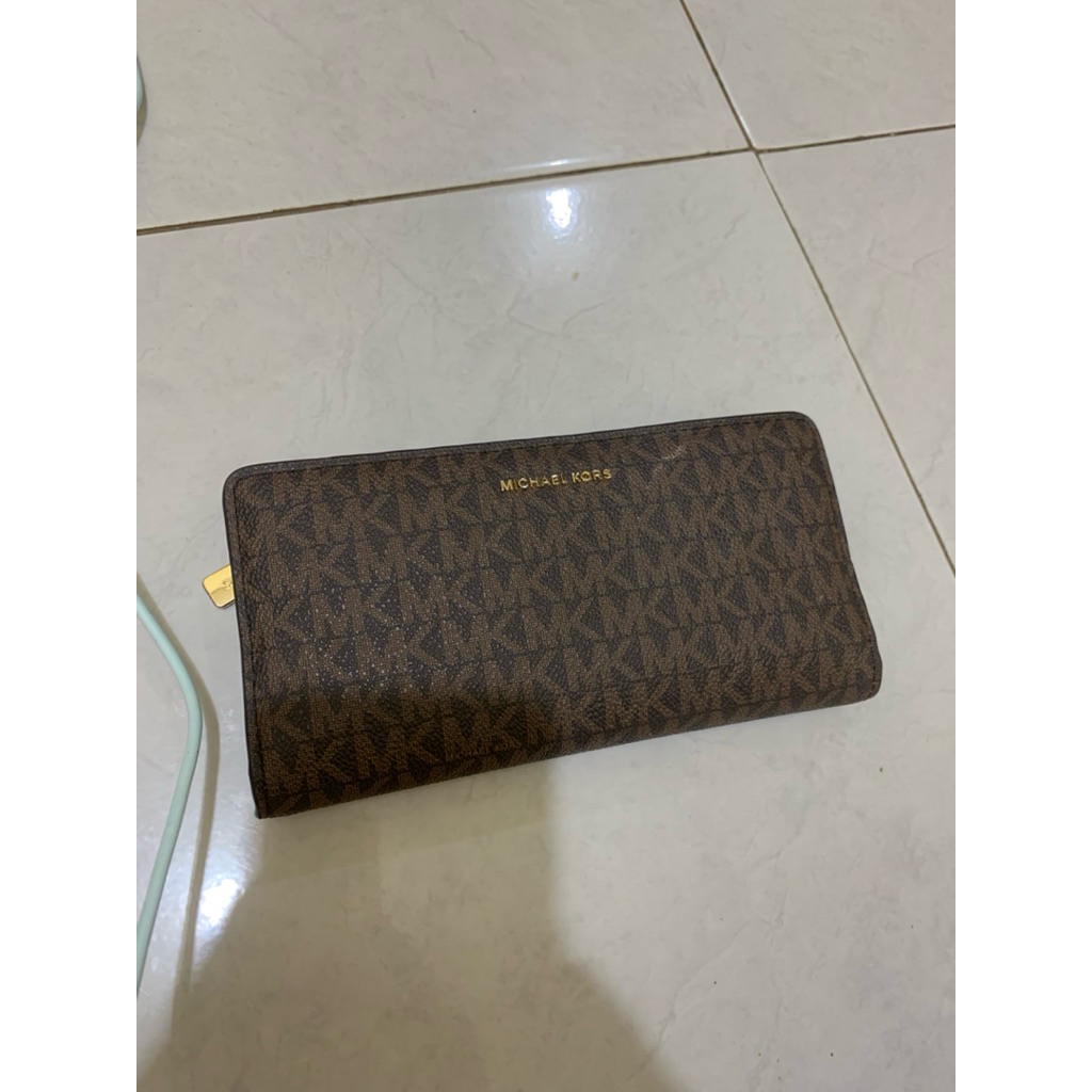 dompet panjang mk signature brown preloved original auth
