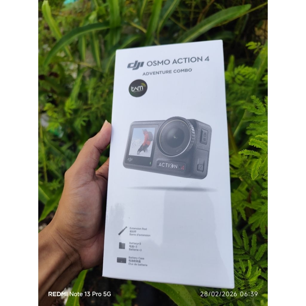DJI Osmo Action 4 Adventure Combo