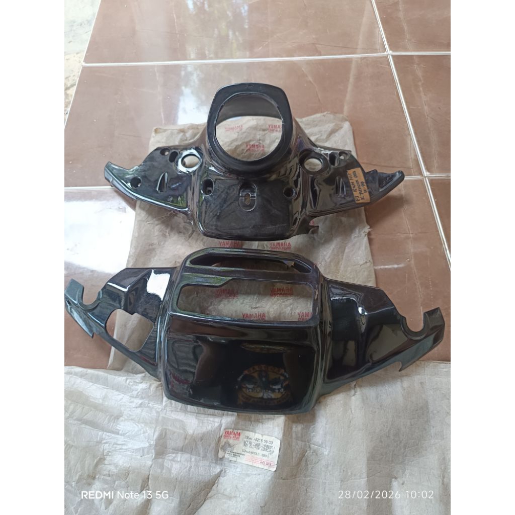 batok totok lampu depan set atas bawah yamaha foce 1 f1 fiz crypton cakram 4ns original yamaha