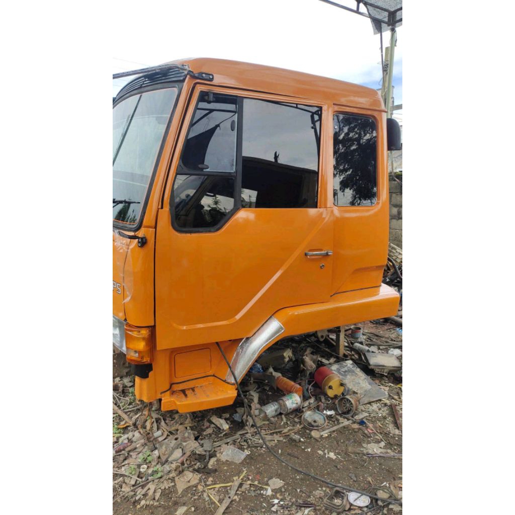 cabin Mitsubishi Fuso 220ps
