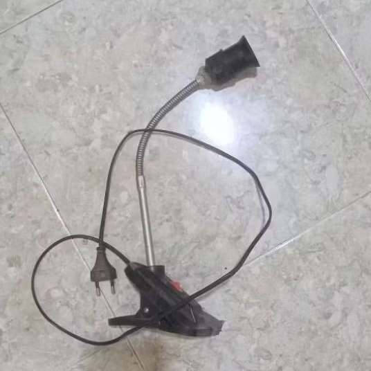 fiting lampu gantung tempel fiting lampu klem bekas preloved second