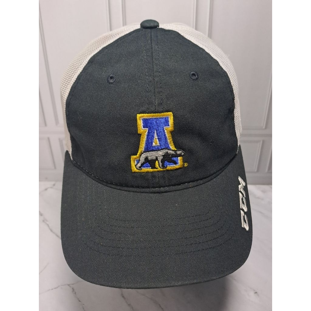 Topi Trucker Second Logo A Beruang Hitam Putih / Preloved Topi CCM Bangladesh