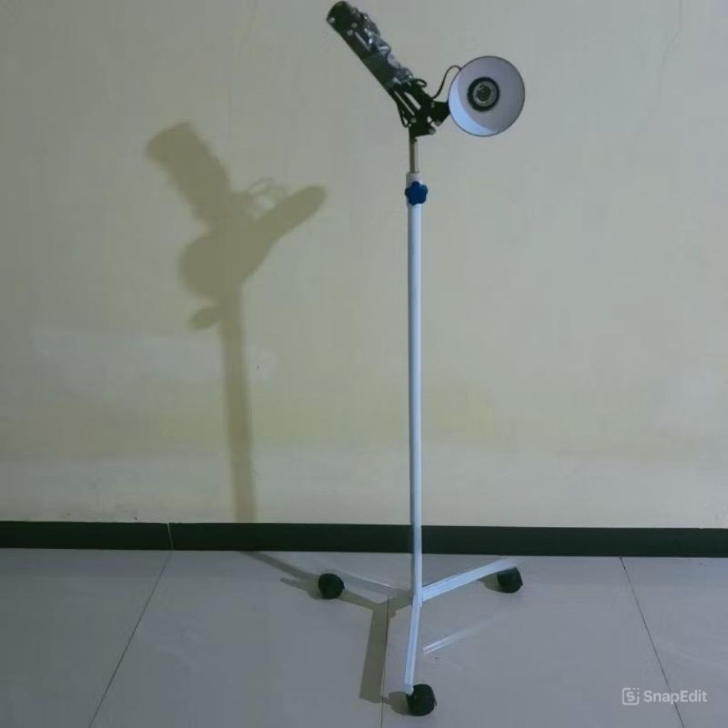 Lampu tindakan medis besi / Lampu tindakan besi / Lampu sorot besi