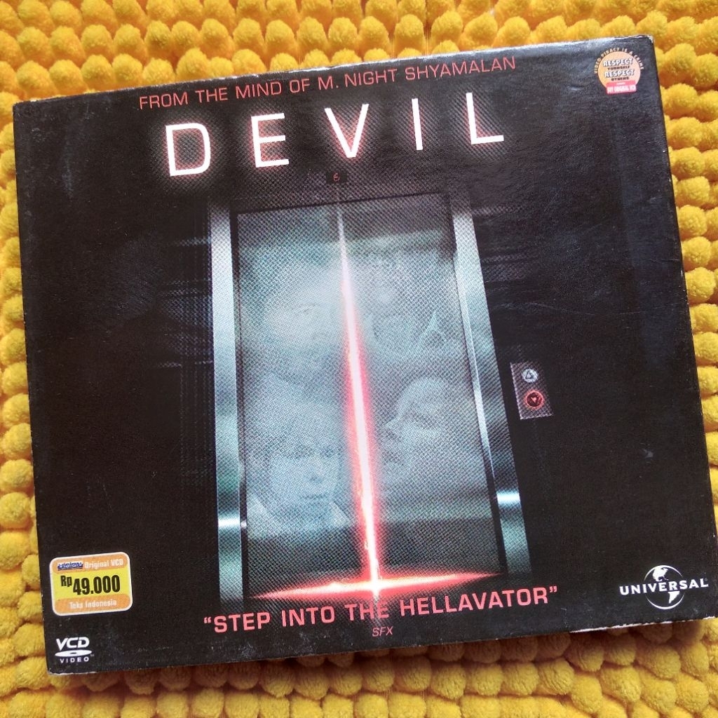 VCD ORIGINAL DEVIL - STEP INTO THE HELLAVATOR