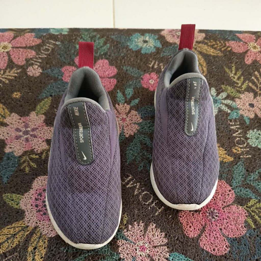 sepatu anak perempuan nike preloved uk 26