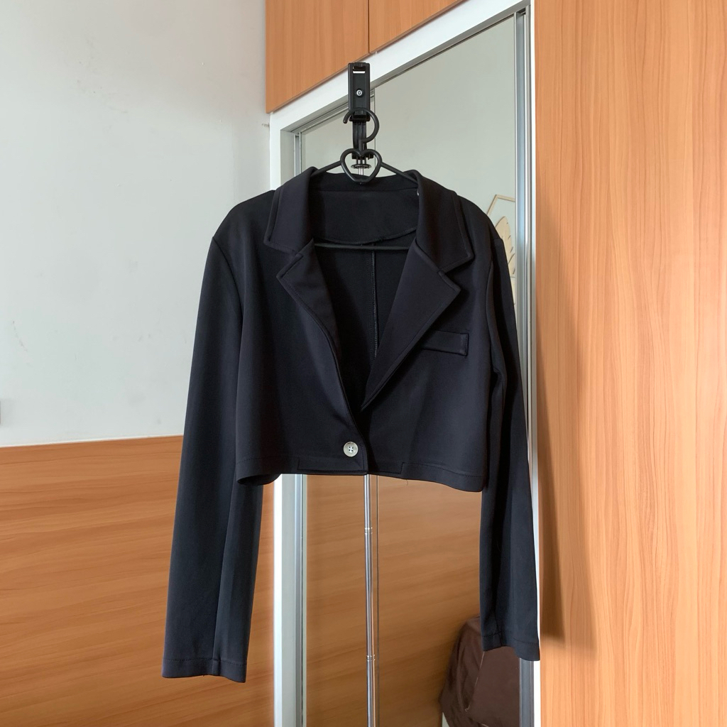 Cropped Blazer