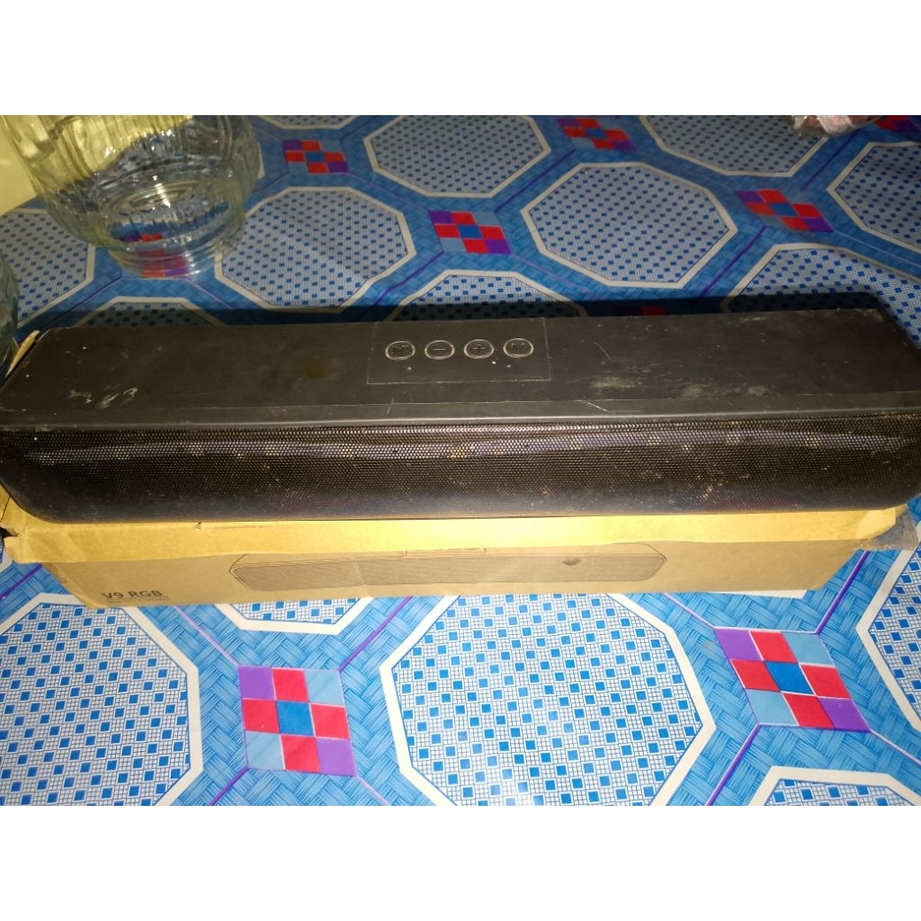 speaker bluetooth V9 RGB second bekas pemakaian