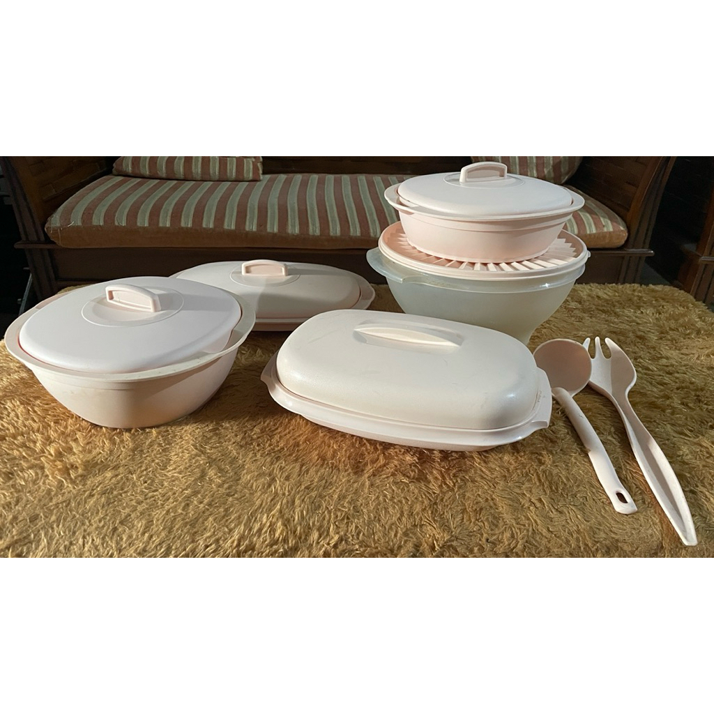 Tupperware Dinner Blossom Set