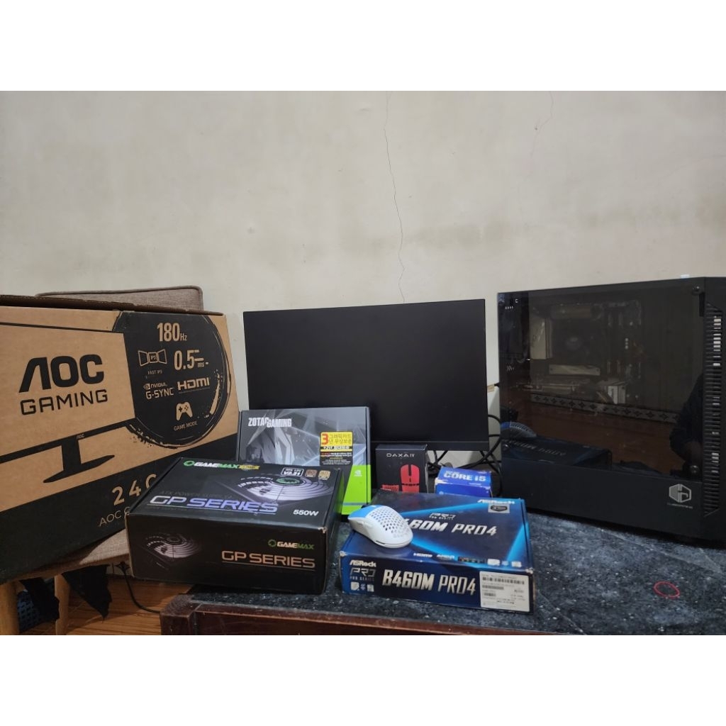 PC Gaming Rakit Fullset 16GB I5 Gen 10 RTX 1650 Super 4GB Plus Monitor AOC 24" 180hz
