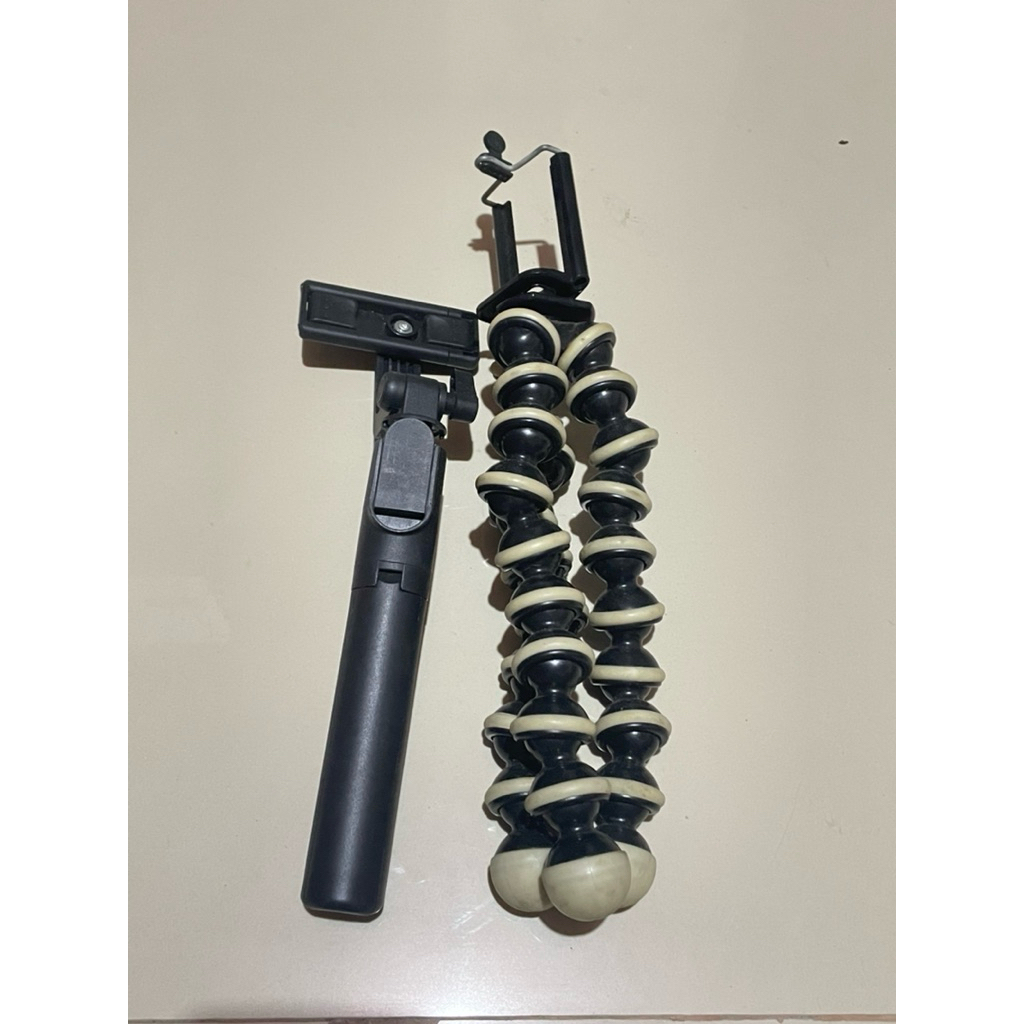 PRELOVED TRIPOD