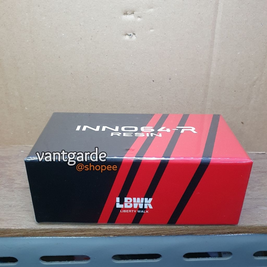 Inno64 Resin Nissan Skyline R34 LBWK Super Silhouette Advan Livery & Midnight Purple II