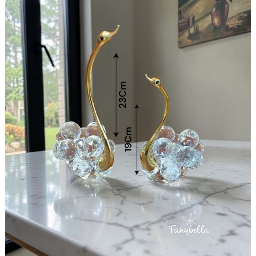 Pajangan Angsa Kristal