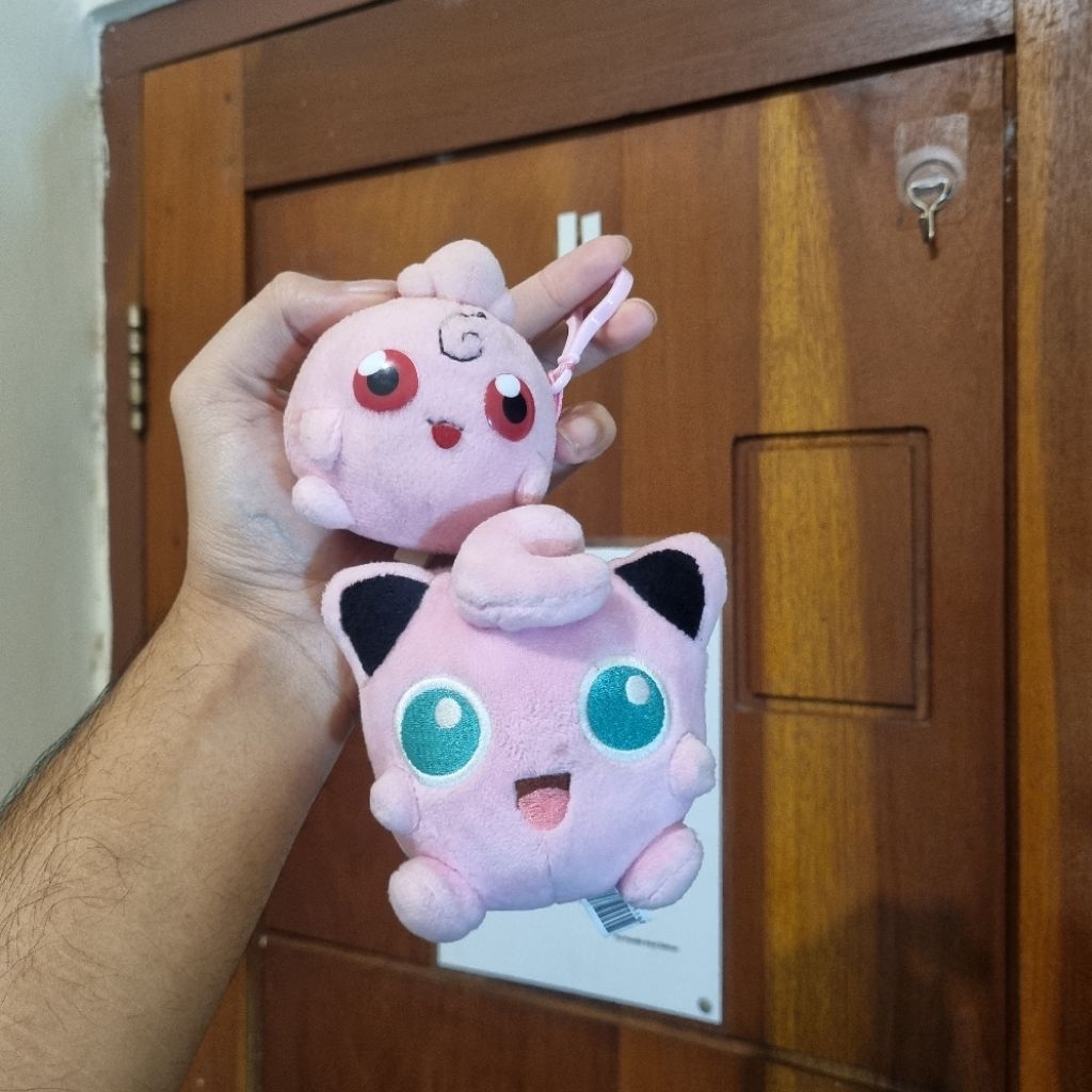 Boneka Dan Gantungan Kunci Pokemon Vintage Jigglypuff dan Igglybuff Nintendo dan Bandai Mata Keras
