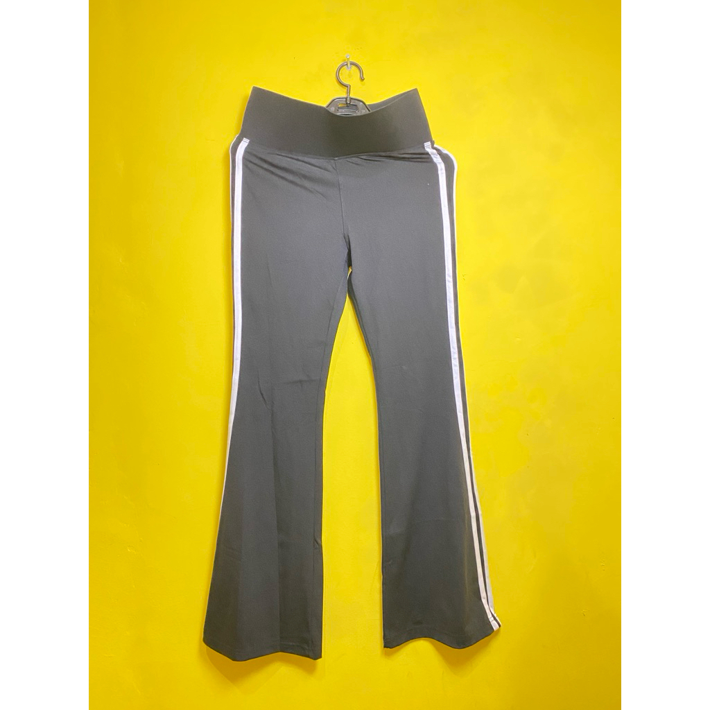 CELANA LEGGING PRELOVED