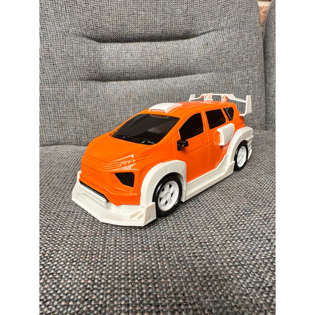 Miniatur Mobil Xpander RKC Buatan Mama Ben