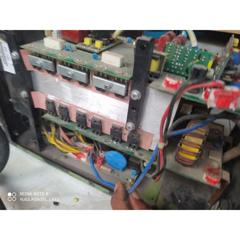 Copotan Trafo Las Rusak