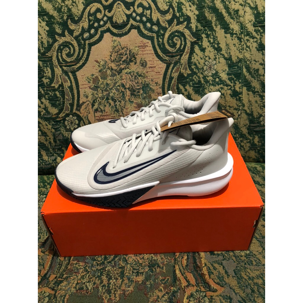 sepatu nike precision 7 basket / voli size 44 BNIB