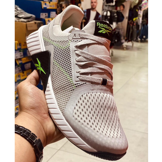 Reebok Flip Charge Men Training Shoes - Grey