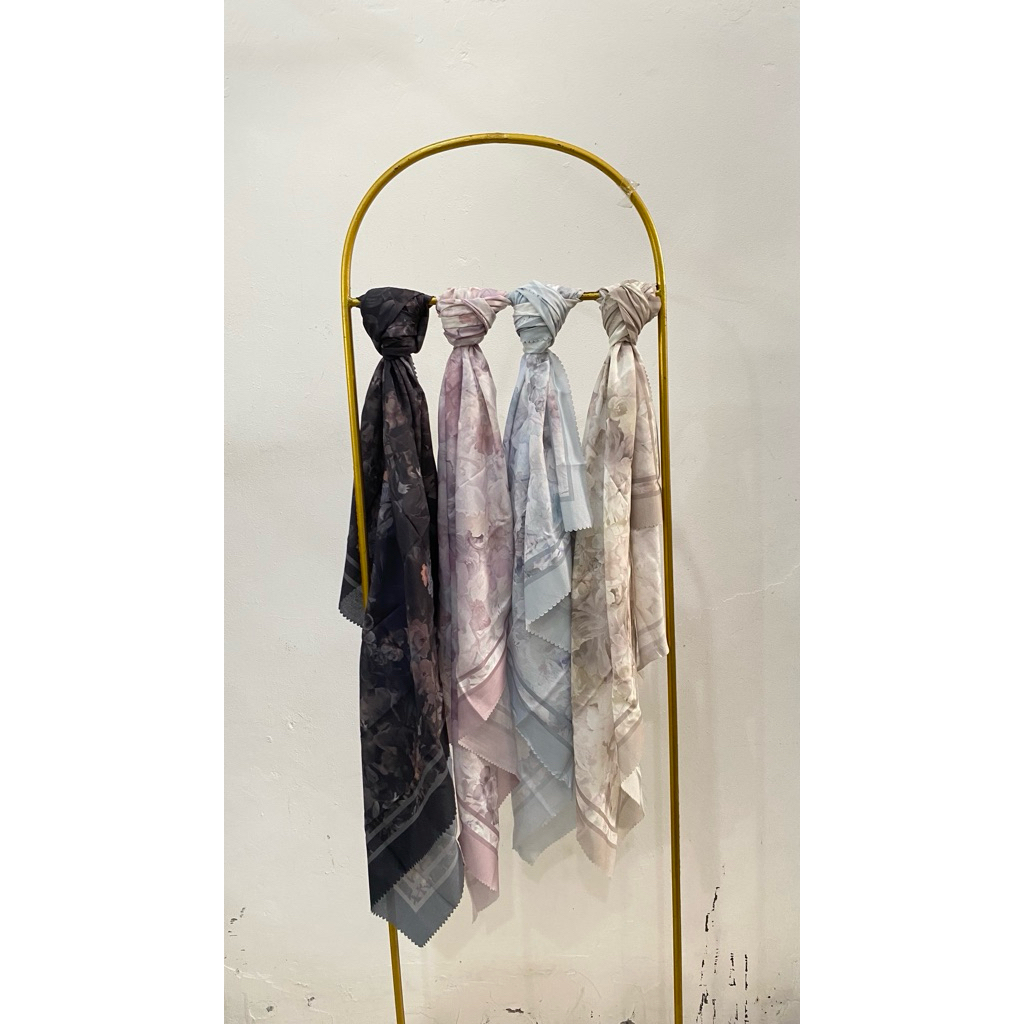 Hijab Motif Bunga Pastel