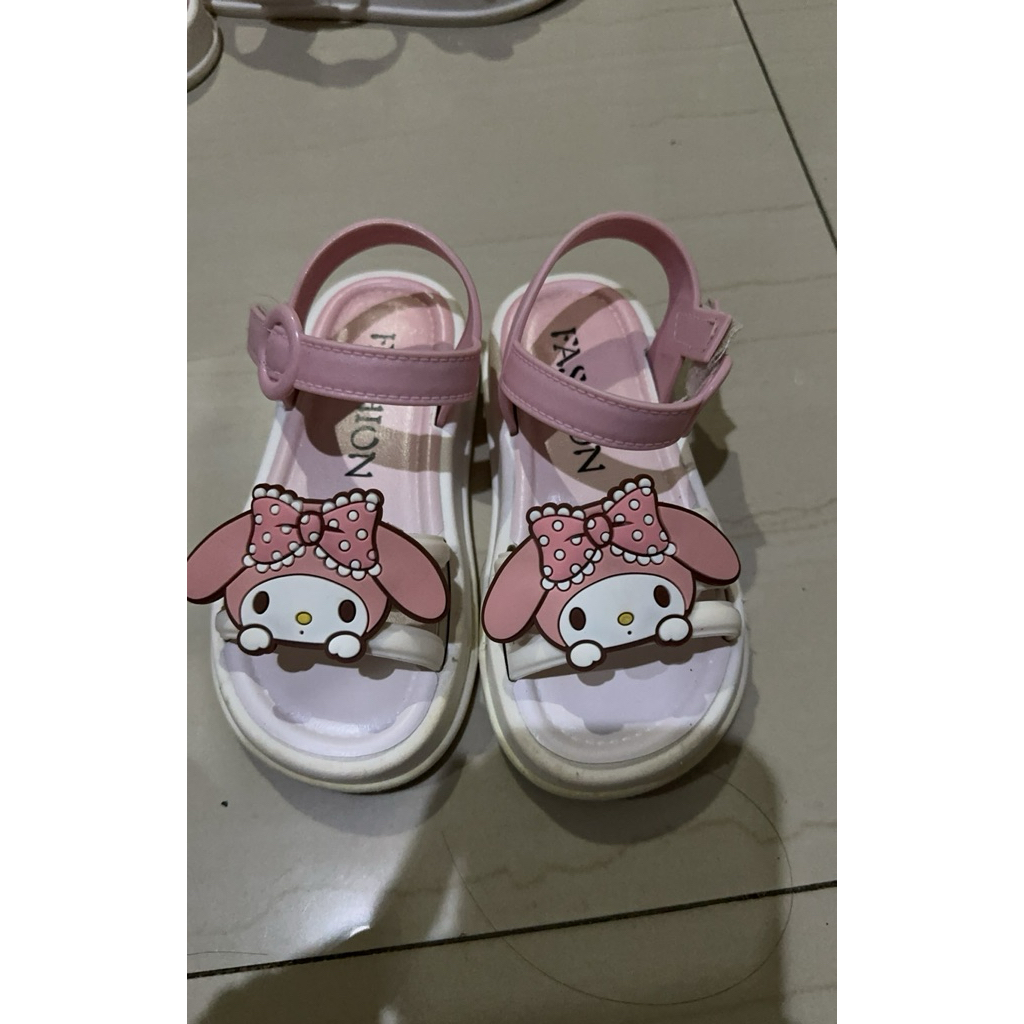 PRELOVED SANDAL MY MELODY