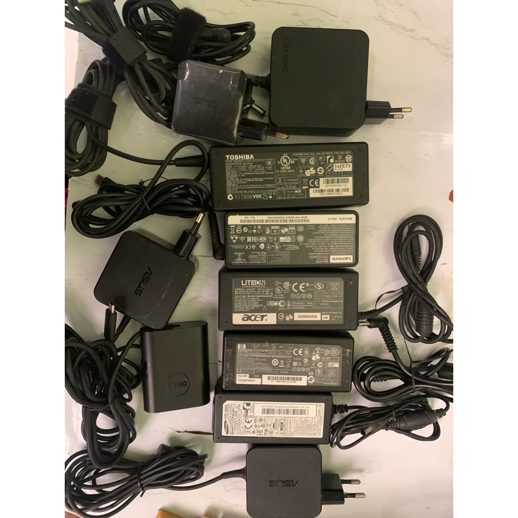 Charger  Laptop Bekas Berkualitas