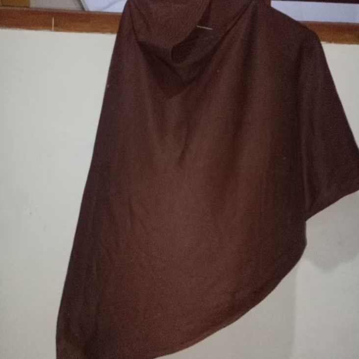 bergo coklat
