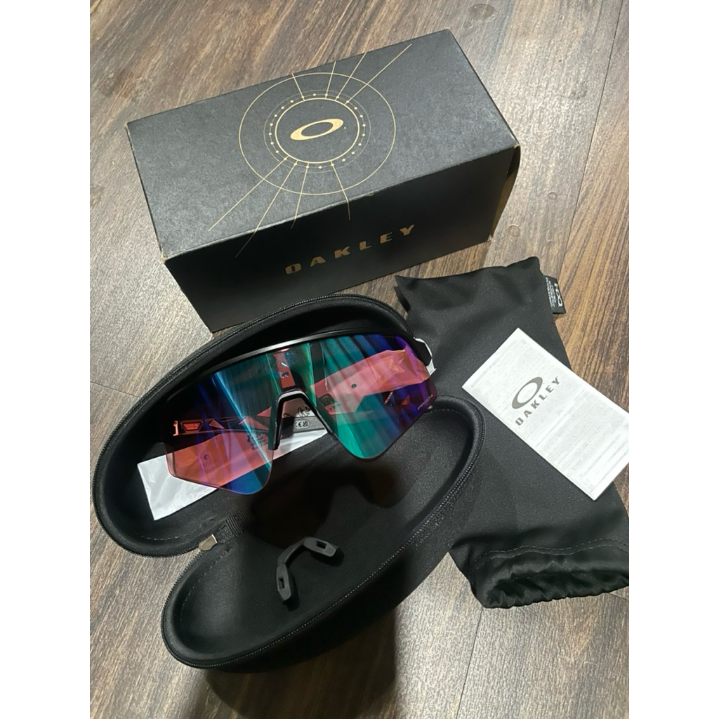 oakley sutro lite original