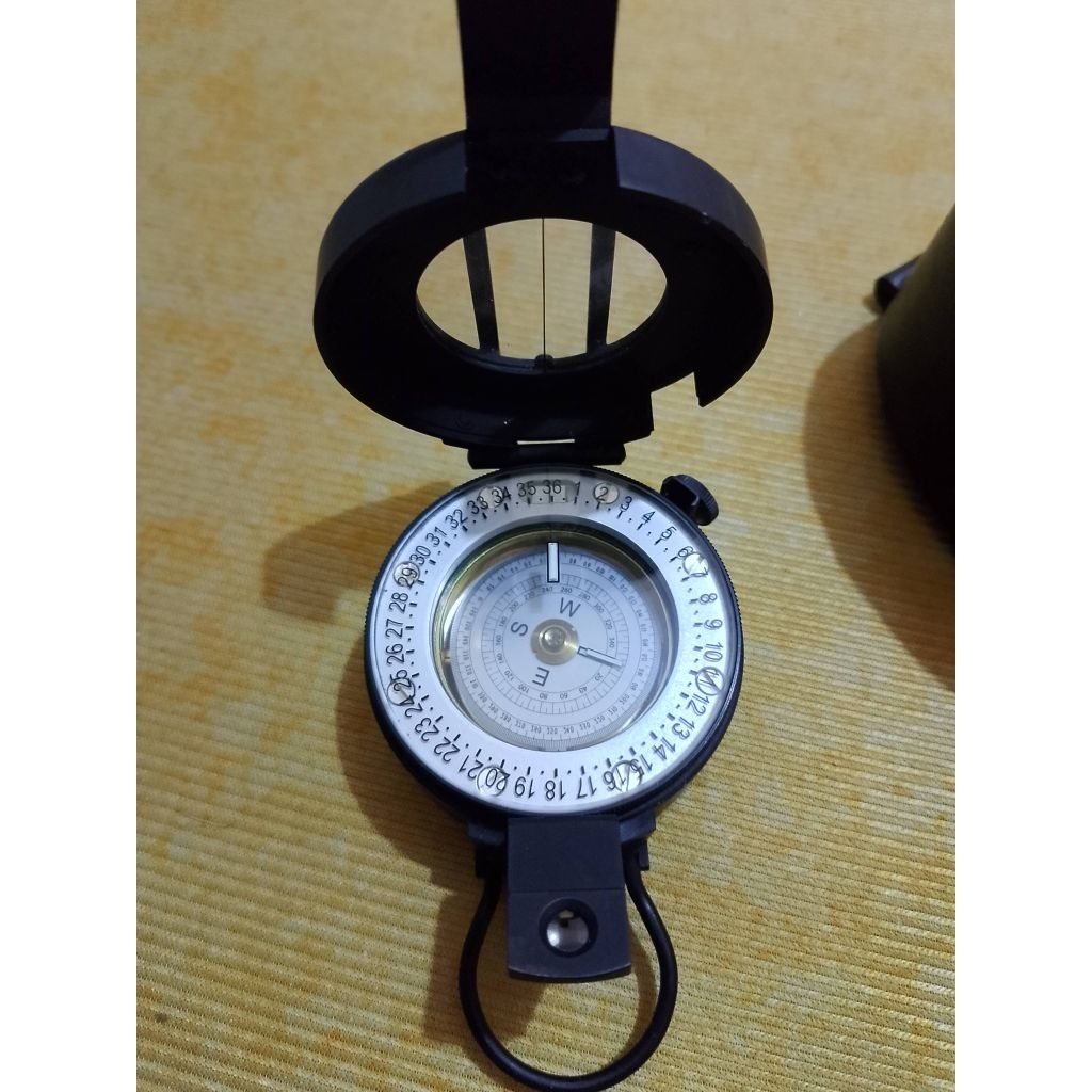 Kompas Barker M73 Perismatic/Kompas (TNI) Bekas lengkap