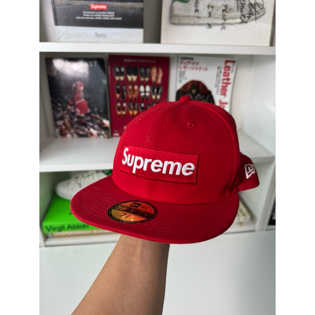 Supreme Grinch box logo