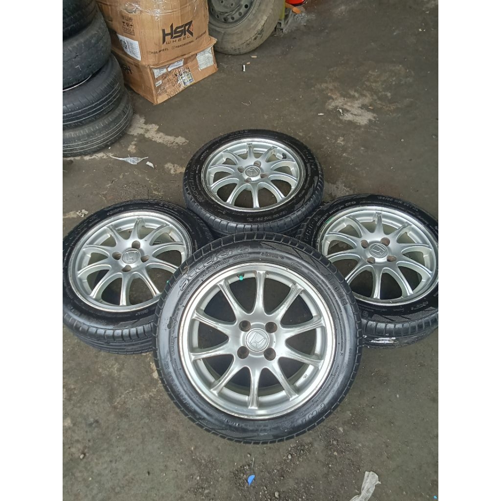 VELG ORIGINAL JAZZ VTEC RING 15.PCD 100 KOMPLIT BAN TEBAL 95%.BISA BUAT SIGRA CALYA AYLA AGYA BRIO J