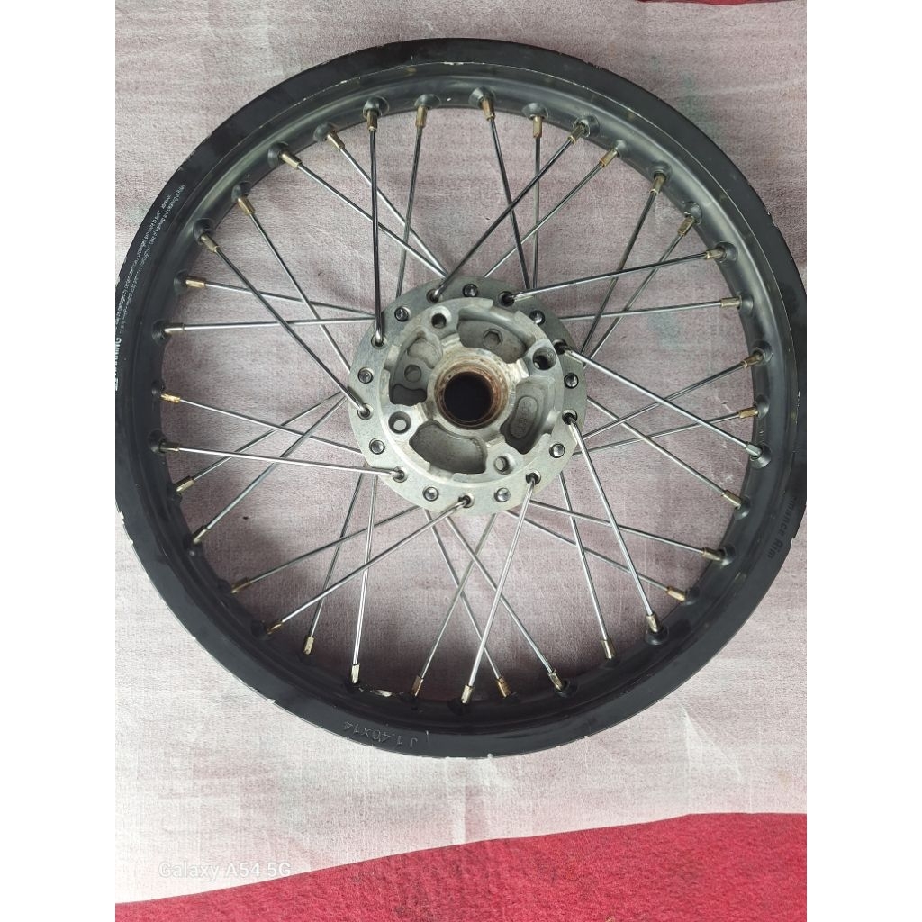 Velg jari-jari Depan Ring 14 Aluminium Beat Beat f1 Vario Bekas