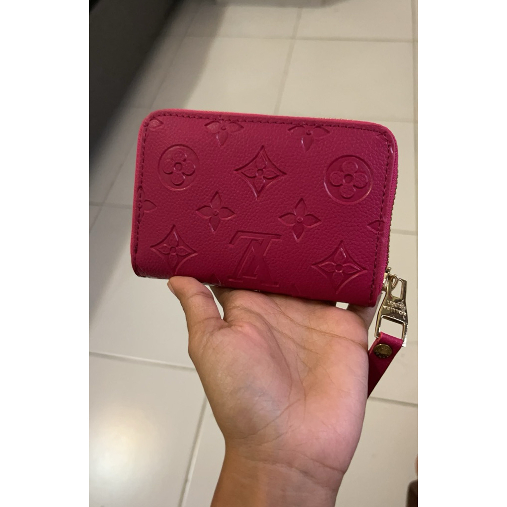 dompet LV pink