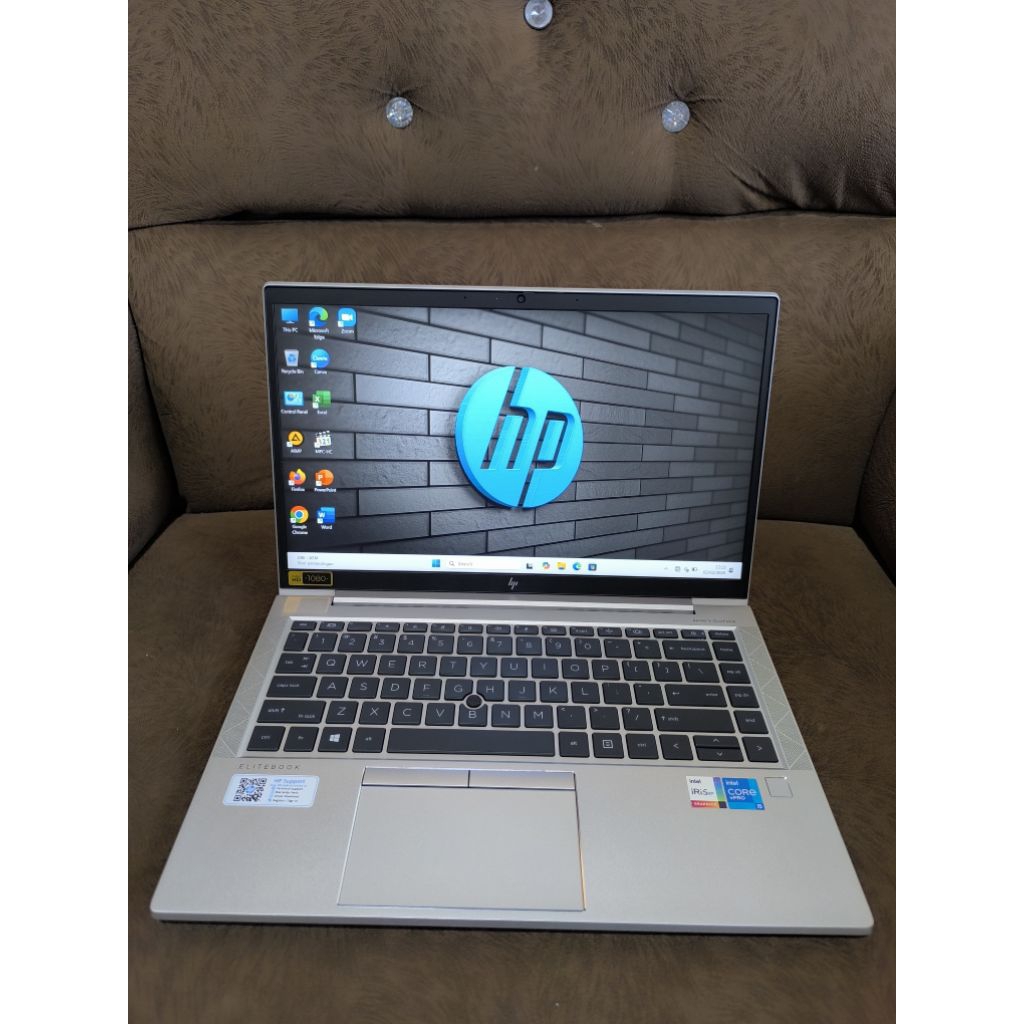 Hp Elitebook 840 G8 Intel Core i5 Gen11 Ram 16 GB SSD Nvme 256 GB VGA Intel IrisXe Graphics